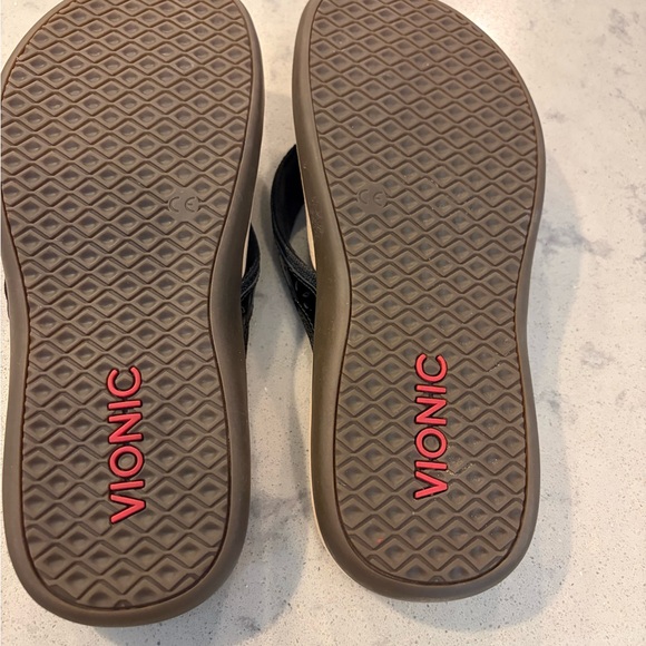 Vionic Tide Casandra Sandals - Picture 4 of 4